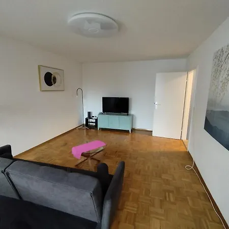 Apartamento Executive Sleek Business Retreat Sindelfingen